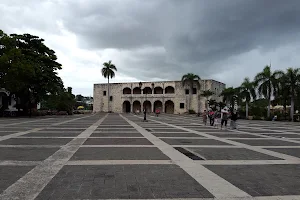 Palacio Virreinal De Diego Colon image