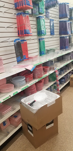 Dollar Store «Dollar Tree», reviews and photos, 912 River St Ste 100, Hyde Park, MA 02136, USA