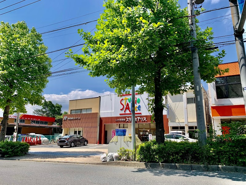 ジーユー 川崎菅生店 神奈川県川崎市宮前区菅生 衣料品店 衣料品 グルコミ