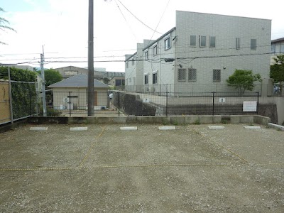 サンハイツ南大橋駐車場(月極・時間貸)