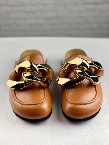 Consignment Shop «Sell Your Sole Consignment Boutique», reviews and photos, 2121 1st Ave Suite 101, Seattle, WA 98121, USA