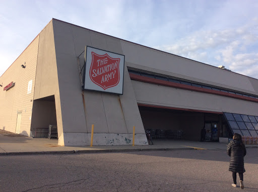 The Salvation Army Family Store & Donation Center, 823 E Auburn Rd, Rochester Hills, MI 48307, USA, 