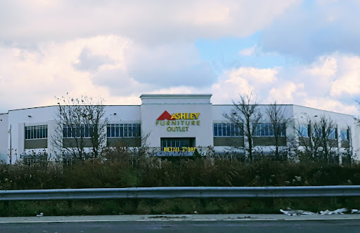 Furniture Store «Ashley HomeStore», reviews and photos, 1045 Crossroads Pkwy, Romeoville, IL 60446, USA
