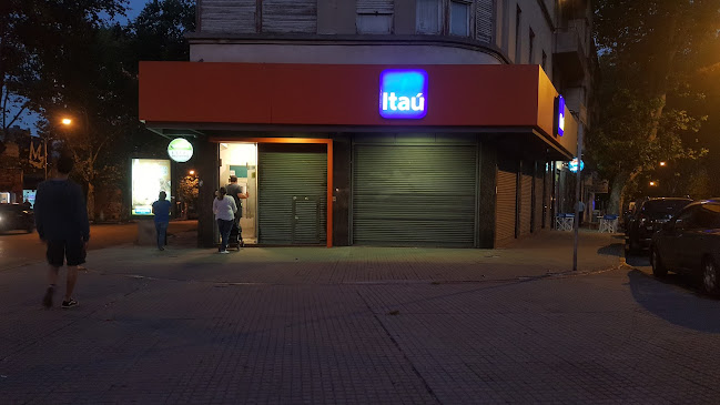 Opiniones de Banco Itaú 180-9 en Montevideo - Banco