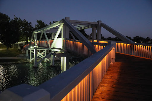 Park «Mike Ward Community Park Woodbridge», reviews and photos, 20 Lake Rd, Irvine, CA 92604, USA