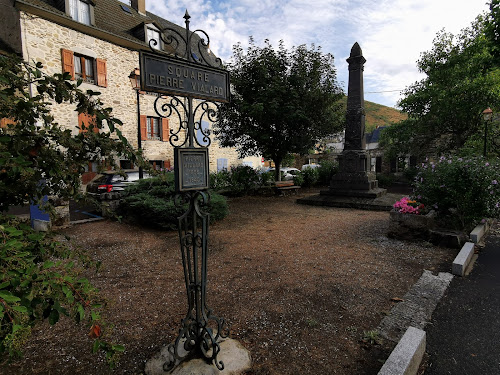 Square Pierre Vialard à Chaudes-Aigues