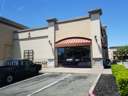 Liquor Store «Natomas Food & Liquor», reviews and photos, 4000 E Commerce Way, Sacramento, CA 95834, USA