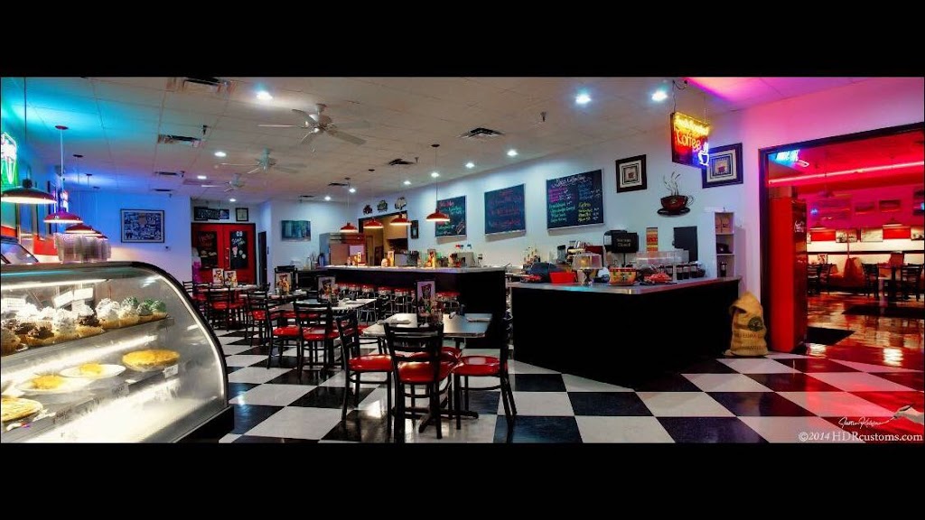 Nick's 50'S Diner 33409