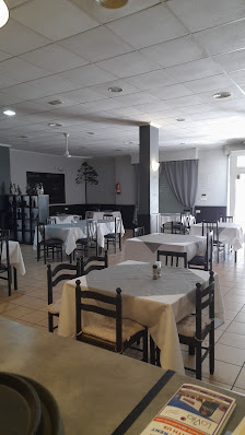 The Pines Bar & Restaurant Pl. de la Inmaculada Concepción, S/N, Local 1, 03178 Benijófar, Alicante, España