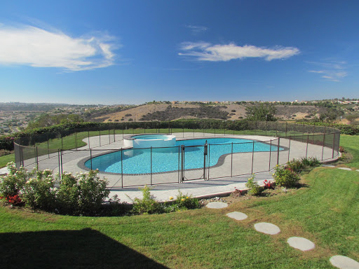 Swimming pool contractor Daly City