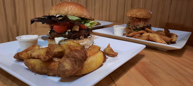 Opiniones de Hungrysurfers en Concón - Restaurante