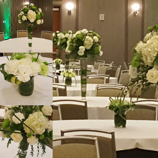 Florist «Shananne Cain Florist Inc», reviews and photos, 123 N Central Ave, Umatilla, FL 32784, USA