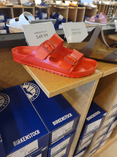 Shoe Store «DSW Designer Shoe Warehouse», reviews and photos, 2515 W 75th St, Naperville, IL 60540, USA