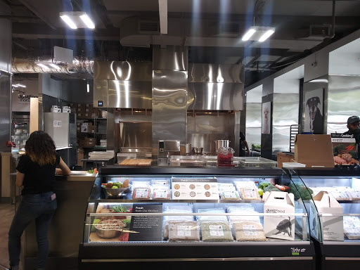 Pet Supply Store «Petco Animal Supplies», reviews and photos, 860 Broadway, New York, NY 10003, USA