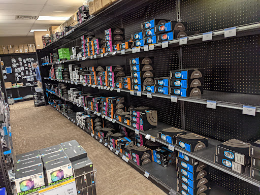 Electronics Store «Micro Center», reviews and photos, 8000 E Quincy Ave, Denver, CO 80237, USA