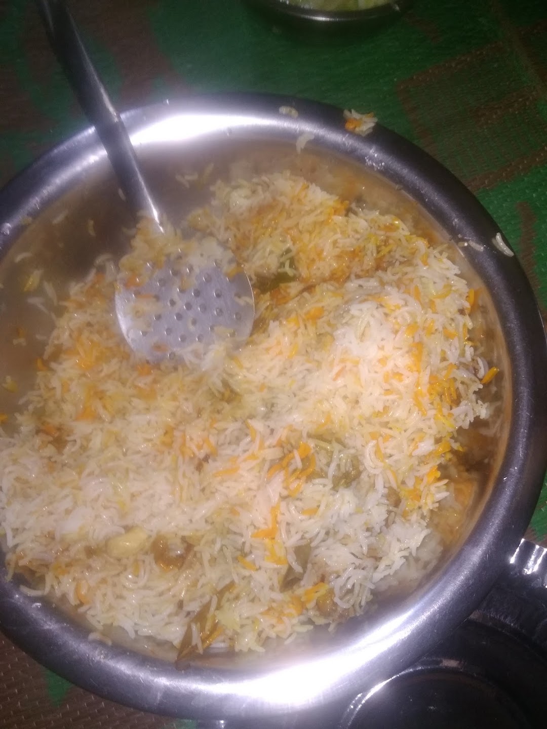 আরিফা মুসলিম লাইন হোটেল
