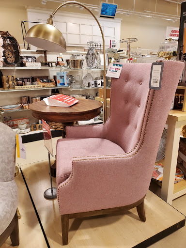 Department Store «HomeGoods», reviews and photos, 162 Everett Ave, Chelsea, MA 02150, USA
