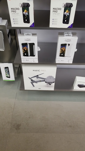 Computer Store «Apple Greenwich Avenue», reviews and photos, 356 Greenwich Ave, Greenwich, CT 06830, USA