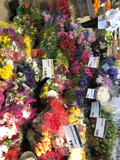 Grocery Store «Whole Foods Market», reviews and photos, 90 E Putnam Ave, Greenwich, CT 06830, USA