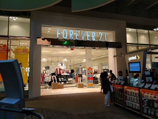 Clothing Store «Forever 21», reviews and photos, 5000 S Arizona Mills Cir #590, Tempe, AZ 85282, USA
