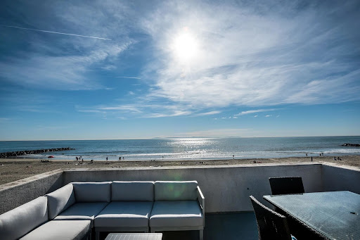 Beachview Realty image