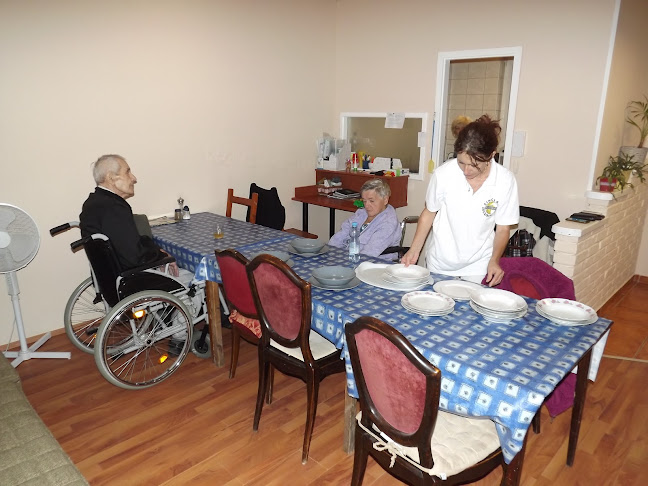Értékelések erről a helyről: Senior Apartmanház - Idősek otthona - Üllő, Üllő - Szociális szolgáltató szervezet