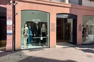 ALGORITHME LA LOGGIA - Concept-store - boutique ( vêtements, chaussures, bijoux, parfums, beauté...) image