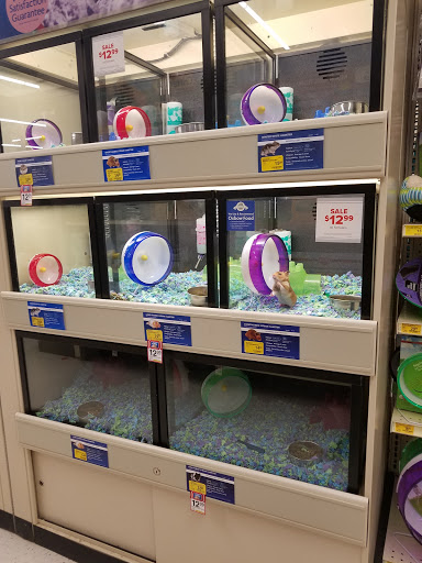 Pet Supply Store «PetSmart», reviews and photos, 5 Mystic View Rd, Everett, MA 02149, USA