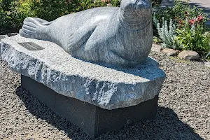 Andre The Seal Statue image