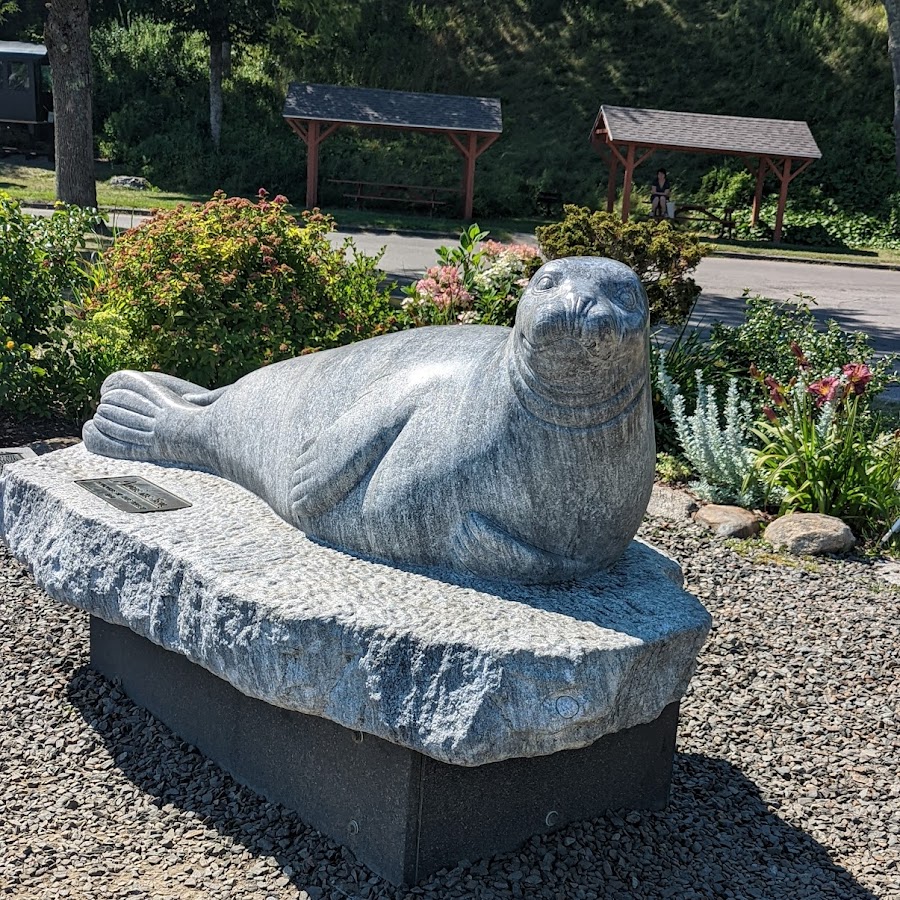 Andre The Seal Statue