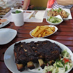 Photo n°5 de l'avis de Martin.u fait le 07/10/2021 à 18:59 sur le  Restaurant, Räucherei u. BBQ-Smoker „Klosterklause“ Malchow à Malchow