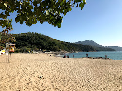 Foto von Hung Shing Yeh Beach und die siedlung