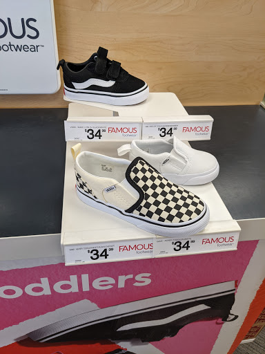 Shoe Store «Famous Footwear», reviews and photos, 1917 Wentzville Pkwy, Wentzville, MO 63385, USA