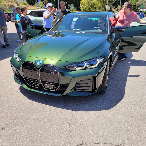 BMW Dealer «Bob Smith BMW», reviews and photos, 24500 Calabasas Rd, Calabasas, CA 91302, USA