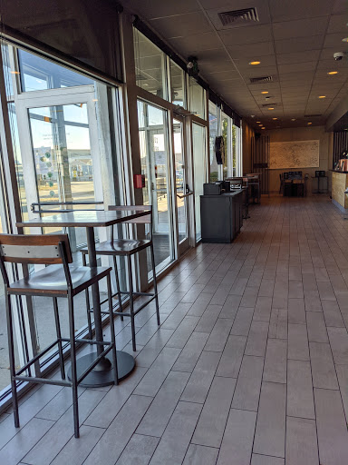 Coffee Shop «Starbucks», reviews and photos, 1700 Avenue of Mid-America, Effingham, IL 62401, USA