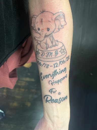 Find best friend memorial tattoo ideas for your next unique tattoo in Toledo at HEYBABE Tattoo Studio