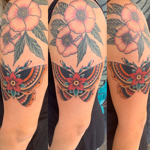 Tattoo Shop «American Classic Tattoo and Body Piercing», reviews and photos, 1035 Baxter St, Athens, GA 30606, USA