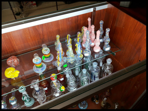 Tobacco Shop «N A Smoke Shop», reviews and photos, 2343 N Sierra Way, San Bernardino, CA 92405, USA