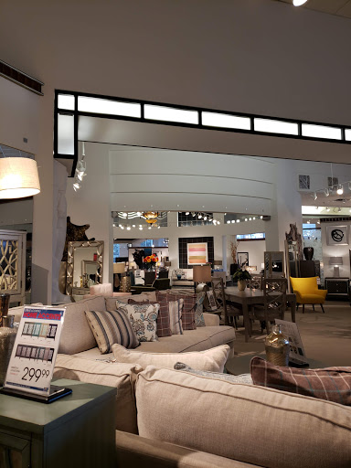 Furniture Store «Rooms To Go & Rooms To Go Kids Furniture Store - Dadeland (Miami)», reviews and photos, 7360 N Kendall Dr, Miami, FL 33156, USA