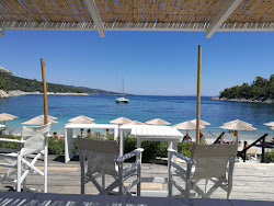 Isomata beach'in fotoğrafı ve güzel manzarası