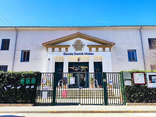 Escuela Damià Mateu en Llinars del Vallès