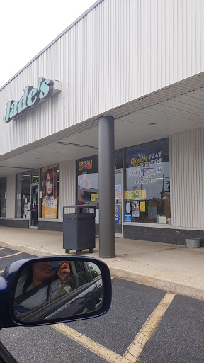 Shopping Mall «Cardiff Plaza Shopping Center», reviews and photos, E Black Horse Pike, Pleasantville, NJ 08232, USA