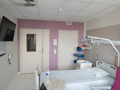 CHU Hôpitaux de Rouen Service des Urgences à Rouen