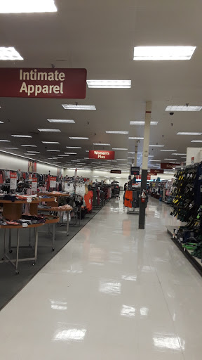 Home Goods Store «Shopko Eugene North», reviews and photos, 2815 Chad Dr, Eugene, OR 97408, USA