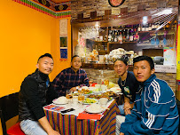 Atmosphère du Restaurant tibétain Restaurant Tibétain Pays des Neiges à Paris - n°5