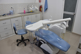 Consultorio dental "Sonrisas Brillantes"