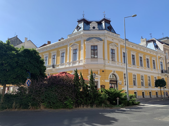 Dömötöri Cukrászda és Kávézó - Fagylaltozó