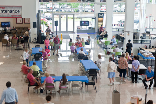Car Dealer «Toyota of Braintree», reviews and photos, 210 Union St, Braintree, MA 02184, USA