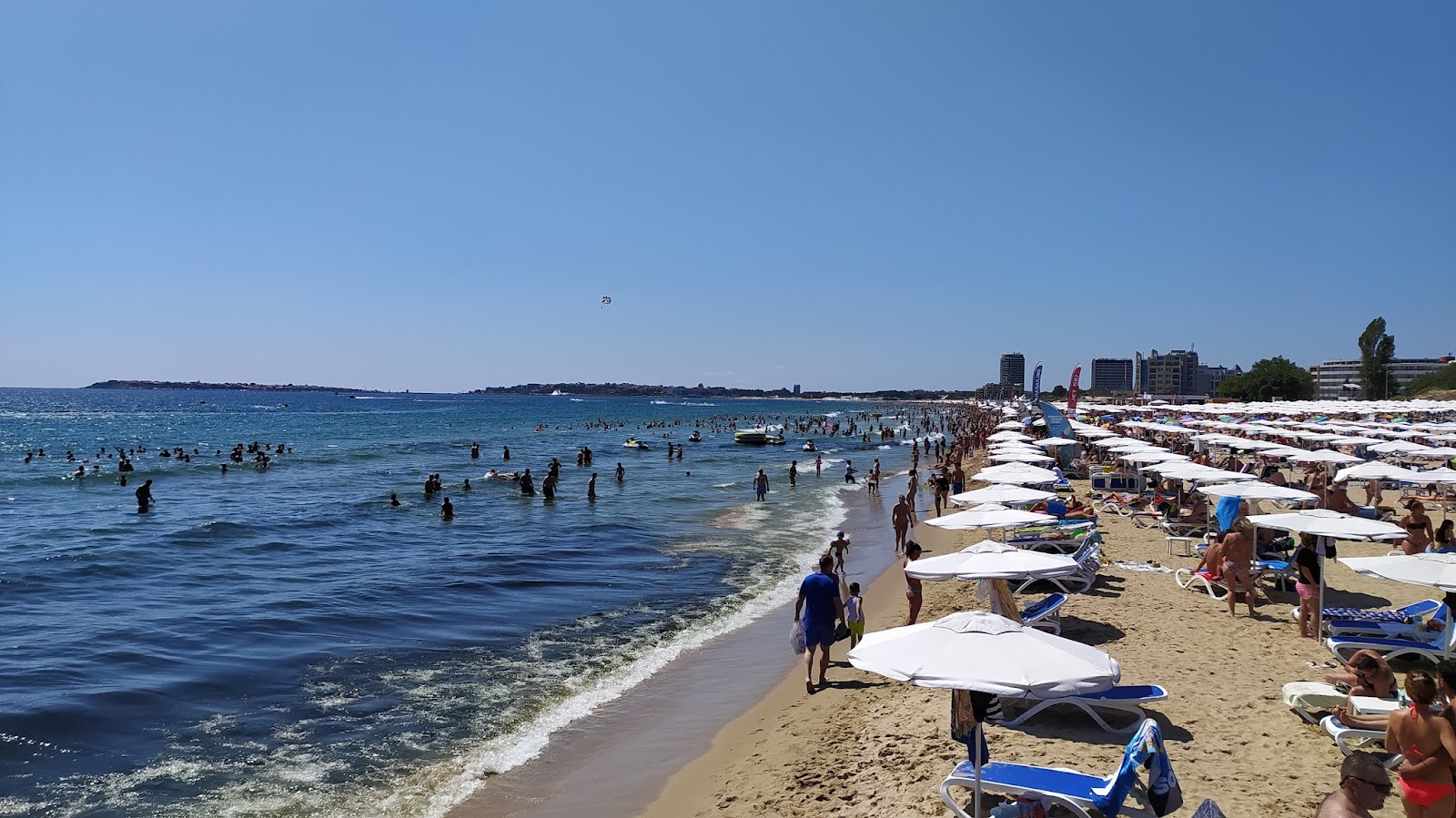 Foto af SolskinsStrand - populært sted blandt afslapningskendere