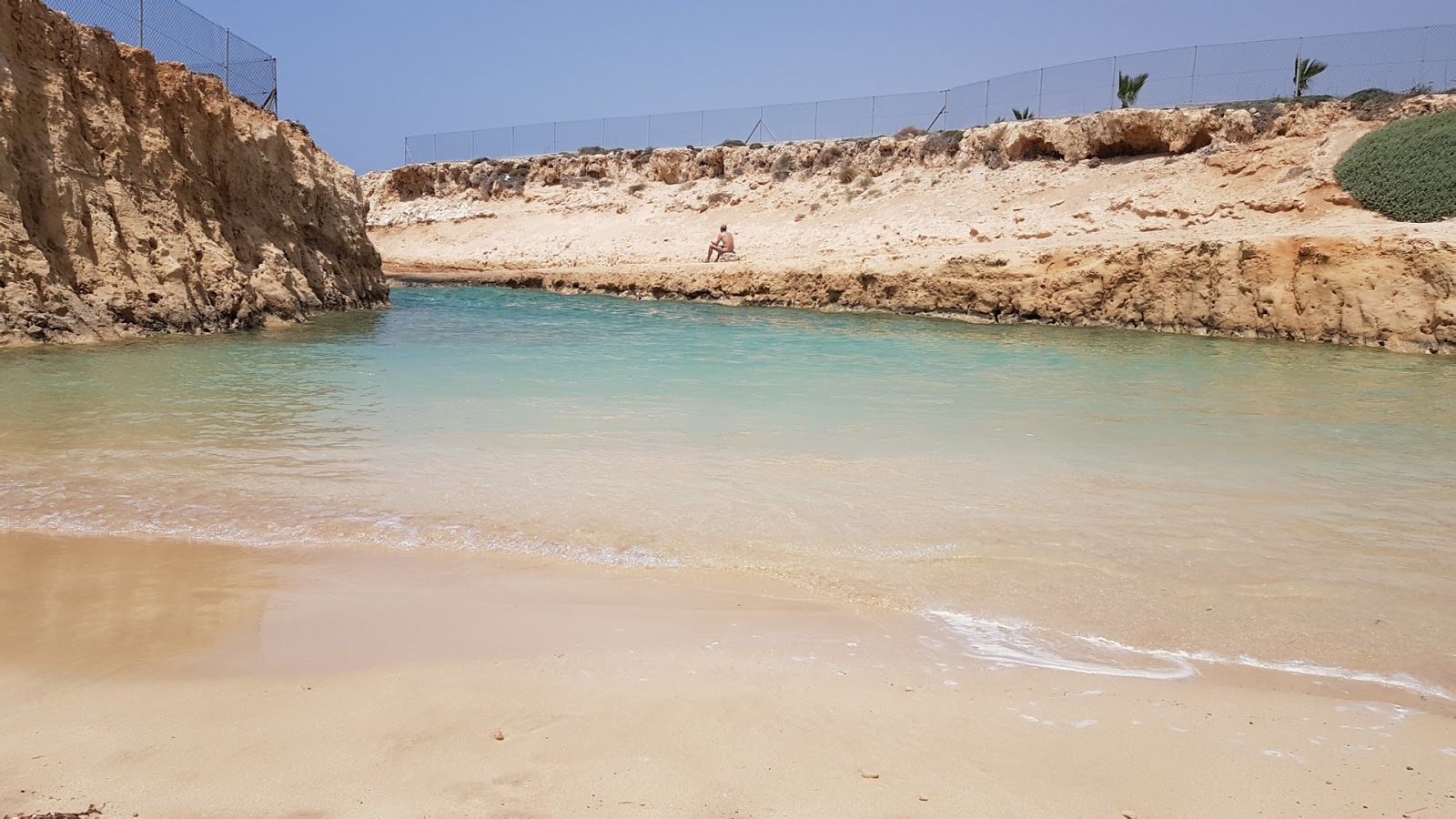 Foto von Petrini Konchi Beach befindet sich in natürlicher umgebung